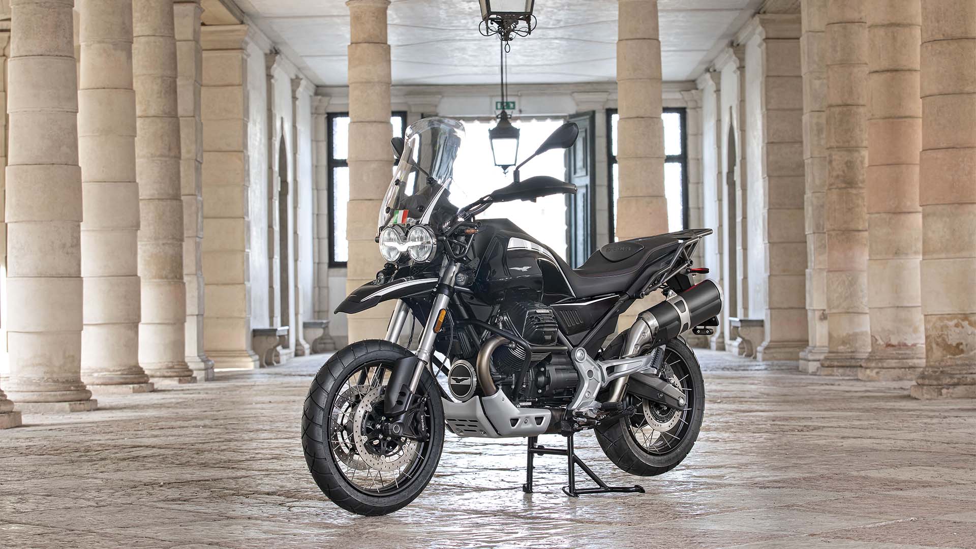V85 TT Guardia d'Onore